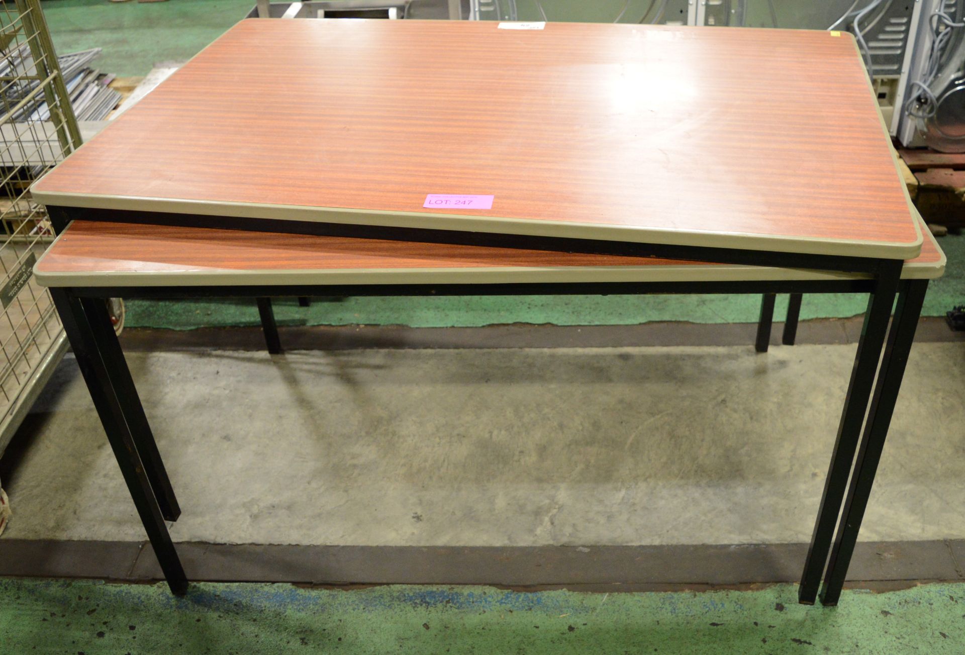 2x Tables 1220 x 760mm.