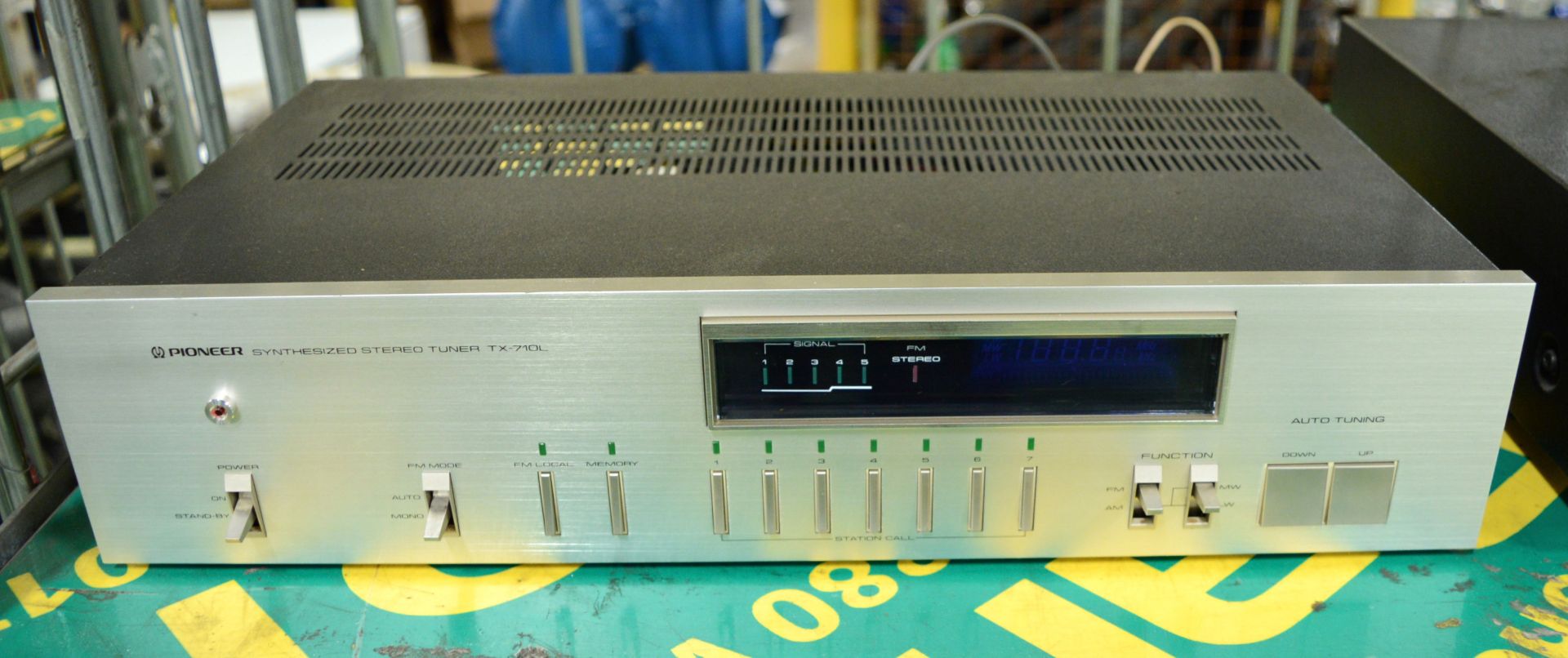 Pioneer TX-710L Tuner & CT-300 Stereo Cassette Tape Deck. - Bild 2 aus 3