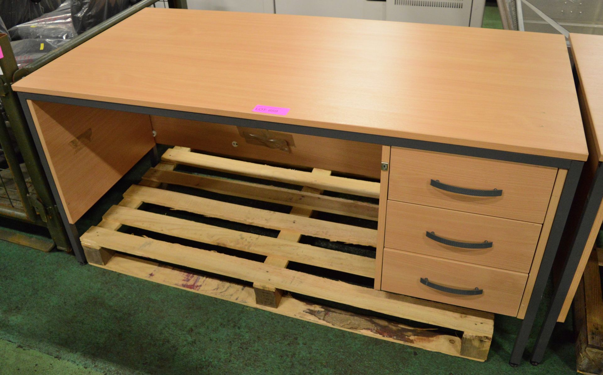 Office Desk L1540 x W750 x H730mm.