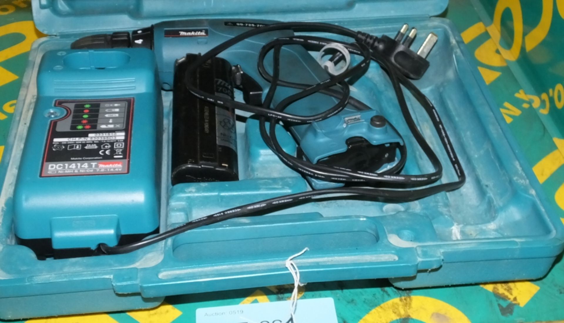 Makita 6019D Drill - 1 charger - 1 battery