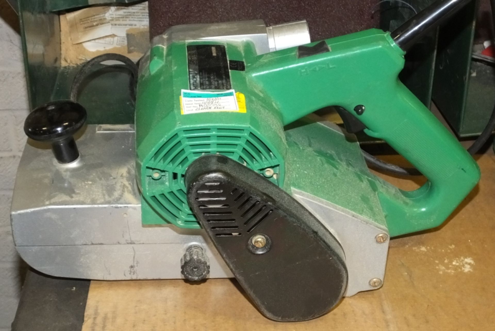 Hitachi SB110 Belt sander in metal carry case