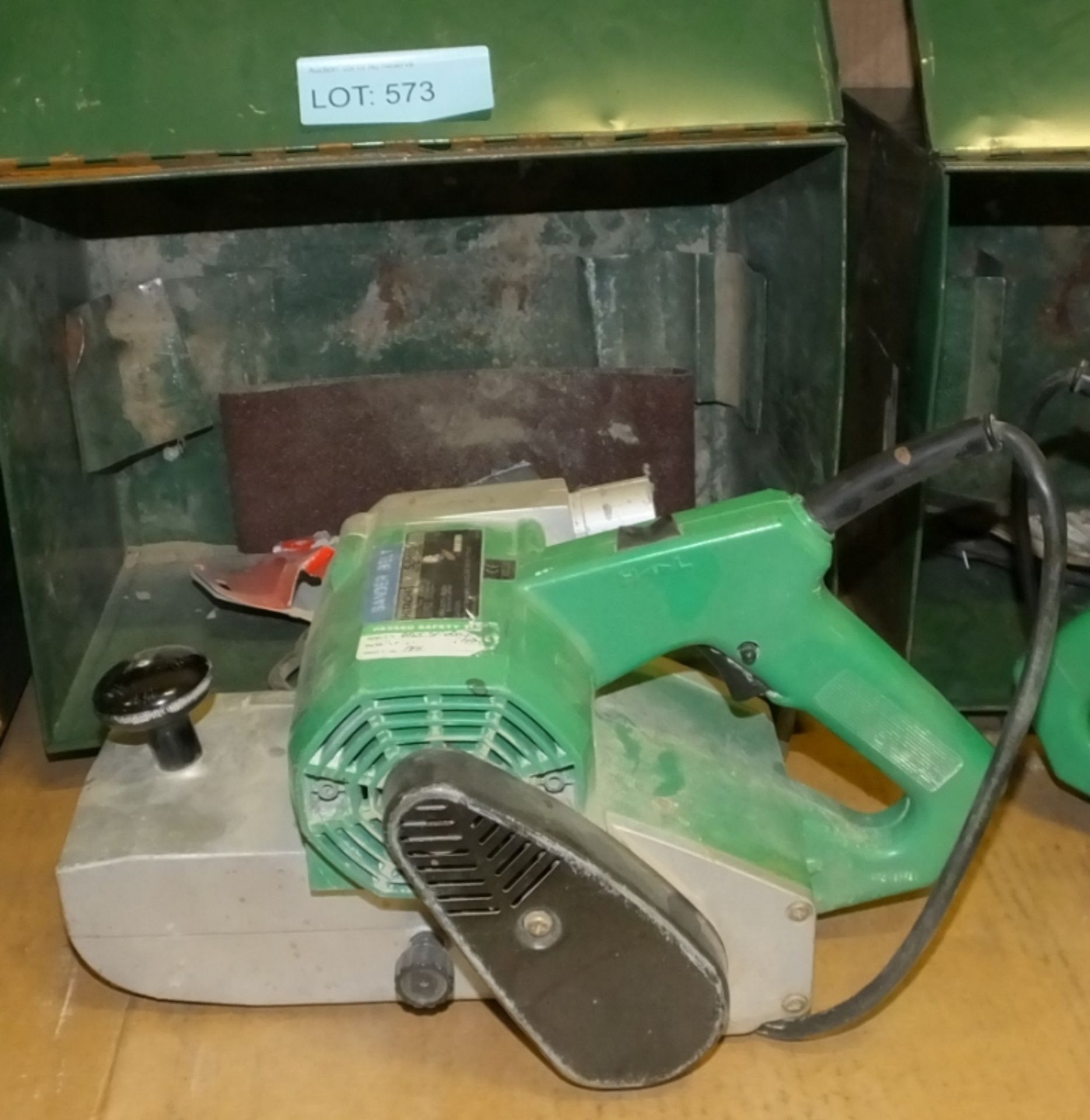 Hitachi SB110 Belt sander in metal carry case