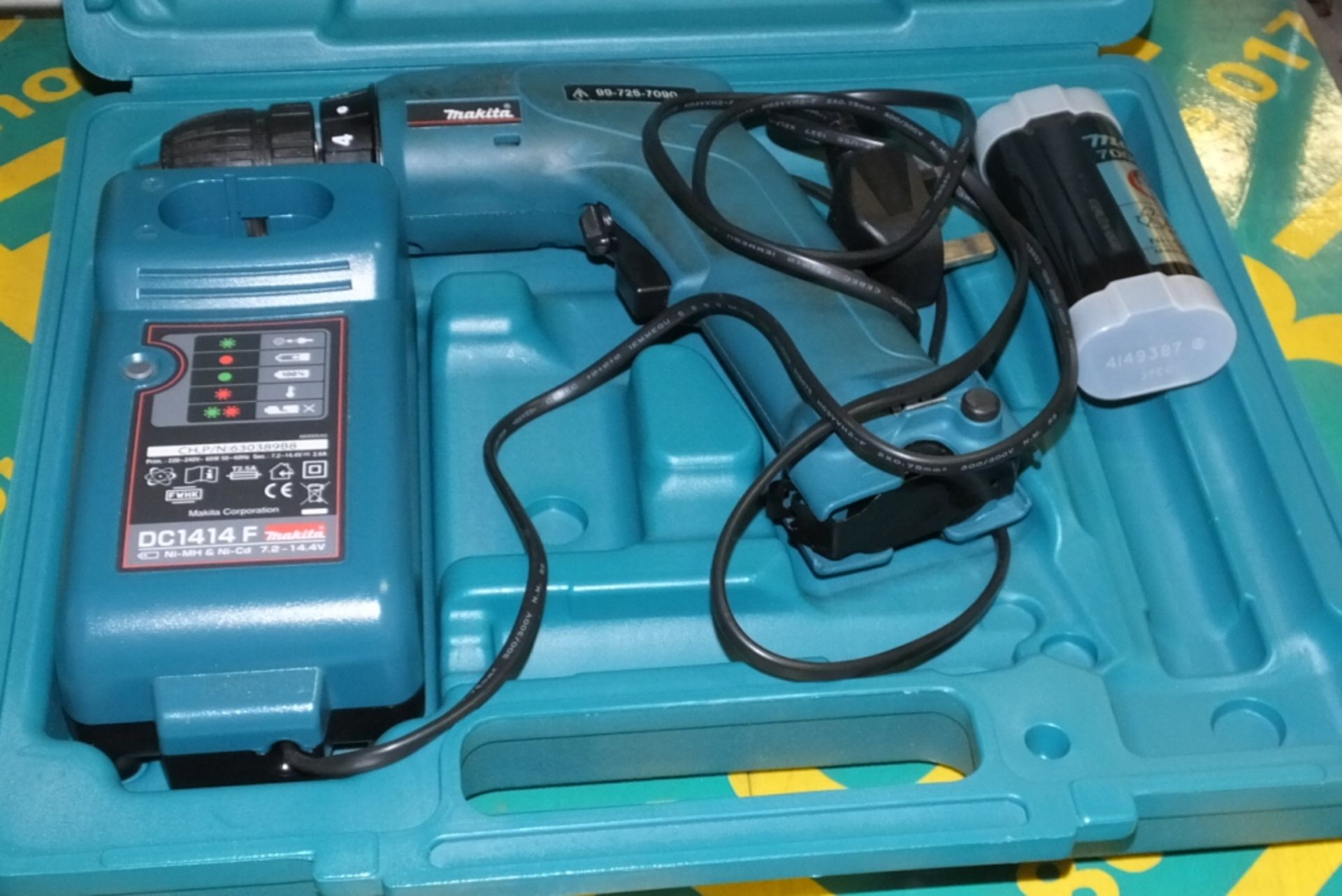 Makita 6019D Drill - 1 charger - 1 battery