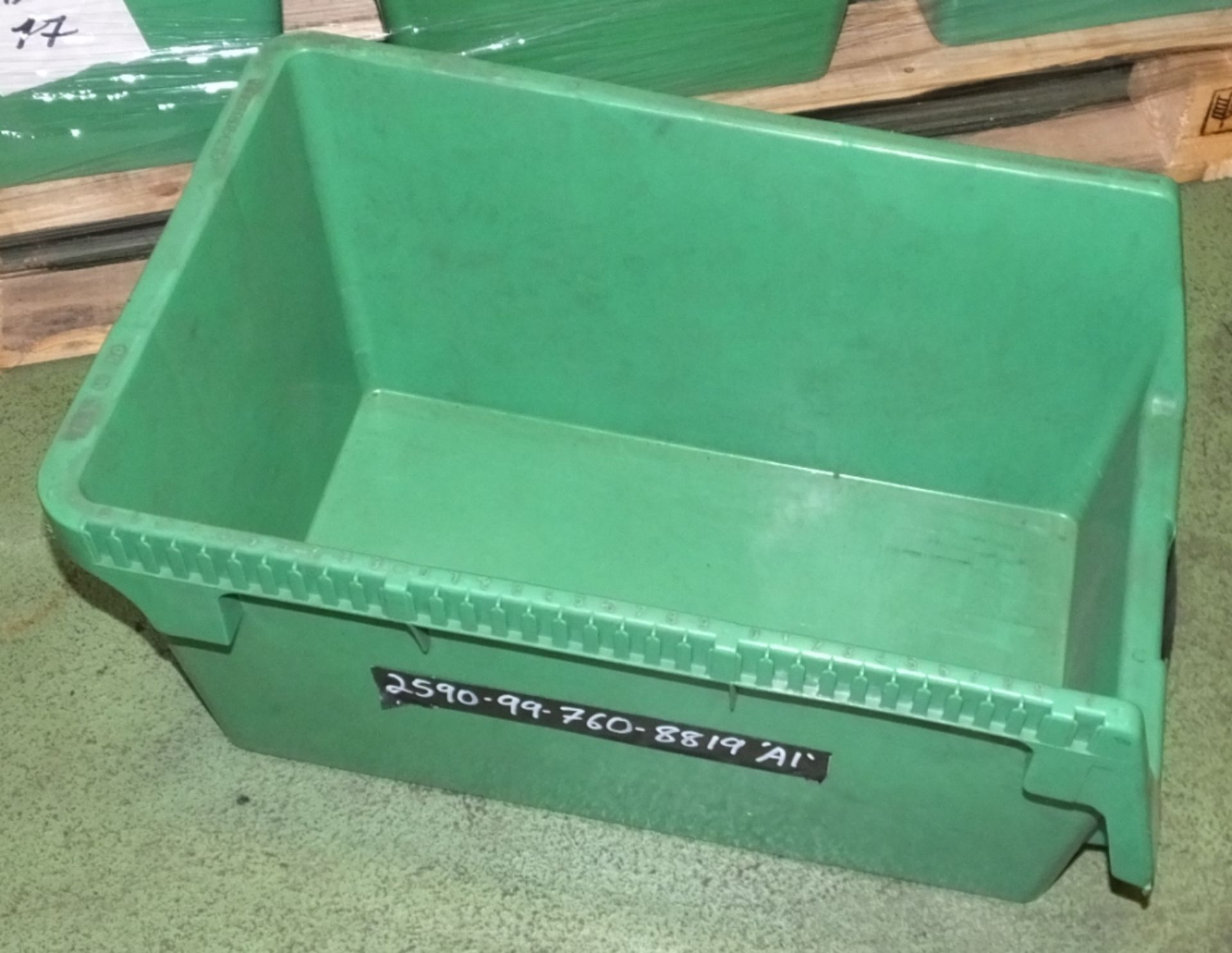 49x Plastic storage bins / trays - non stackable - Image 2 of 2