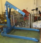 Model EC 2000- Crane Floor Portable, 2000 TO 1000kgs Lift