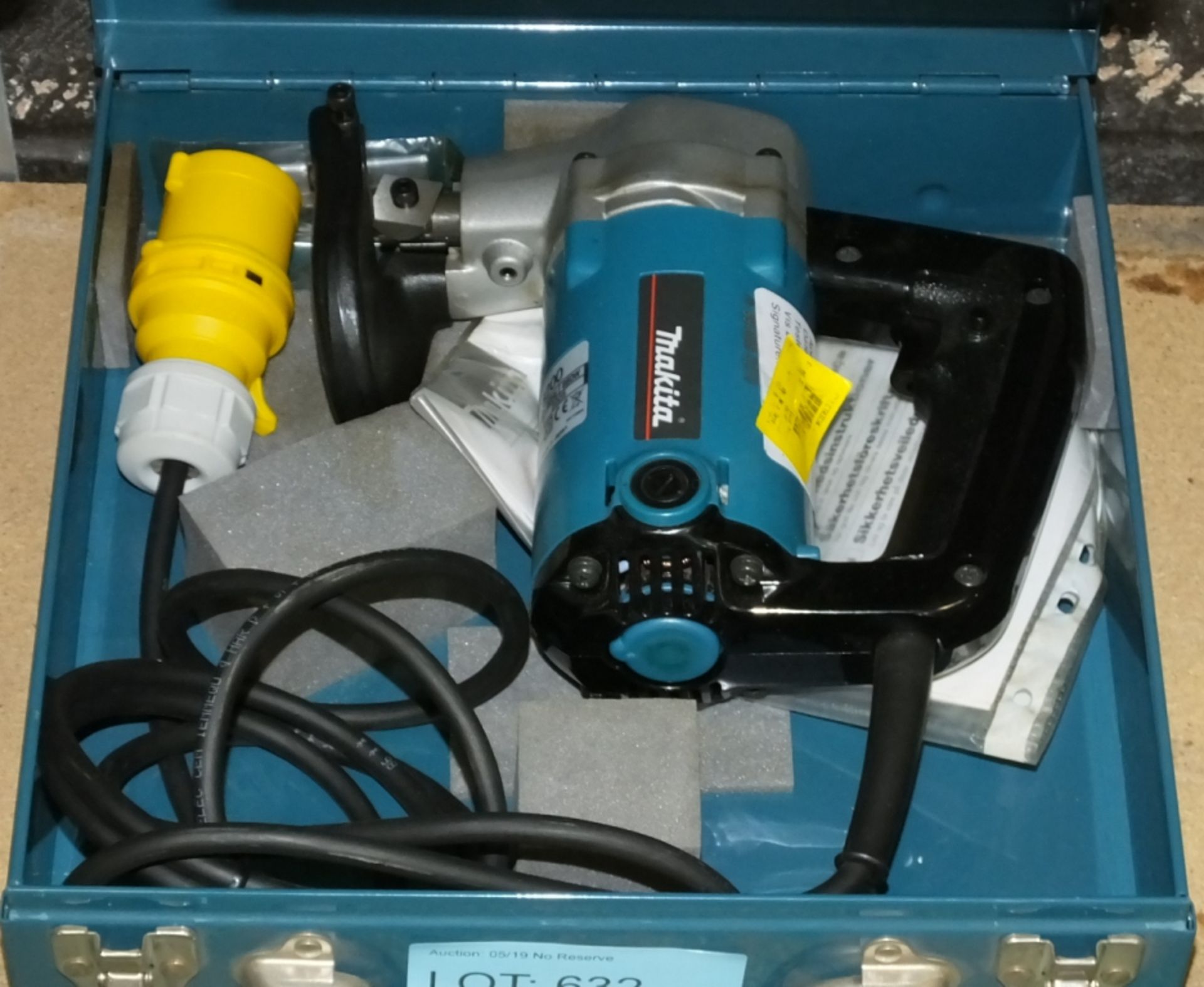 Makita JS3200 Nibbler