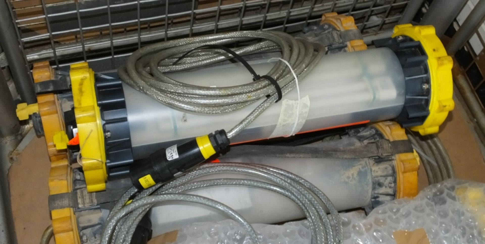 9x Wolf LL-500 - Portable Fluorescent lights - Image 2 of 3