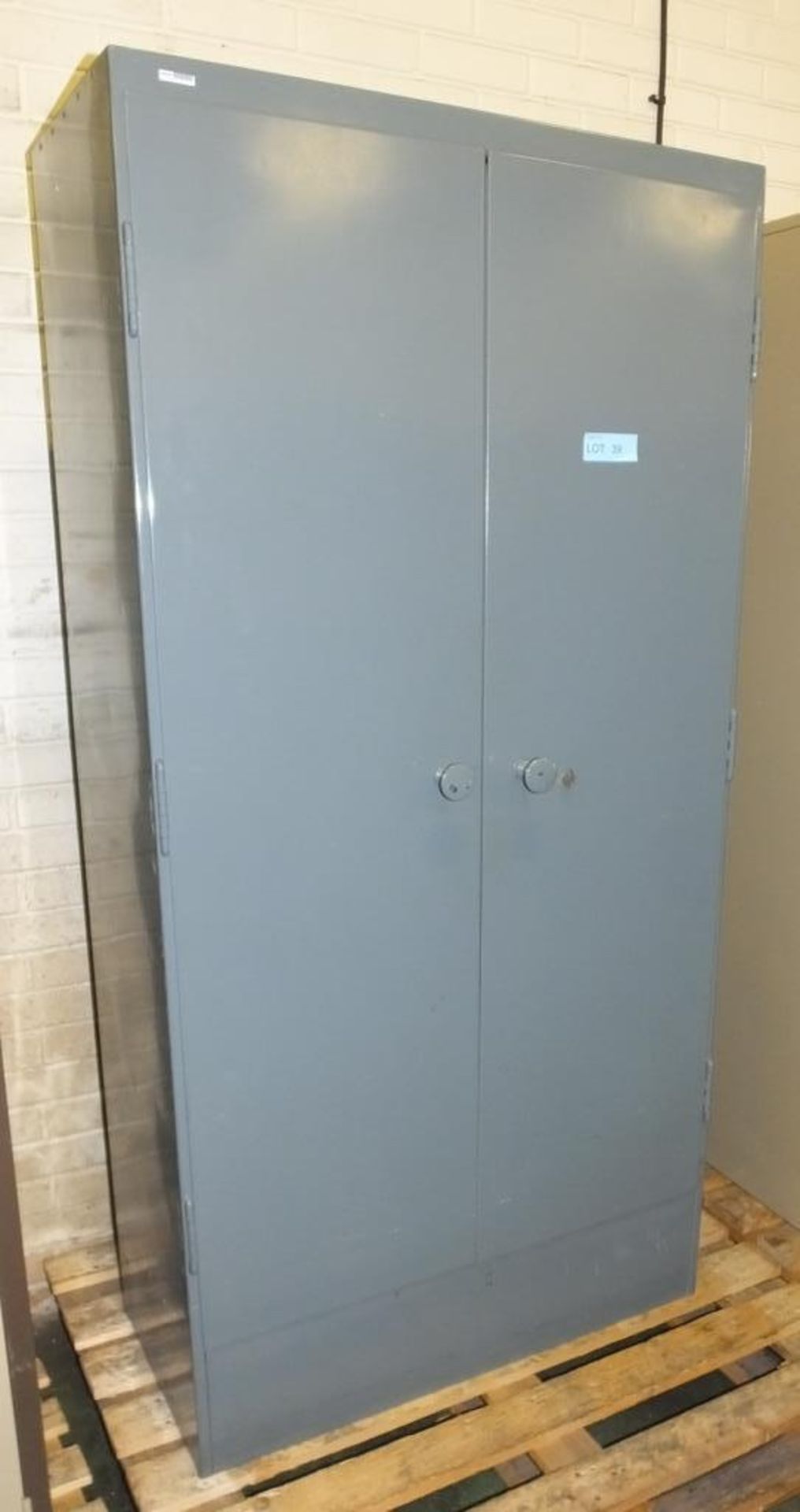 Twin door Cabinet L920 x W450 x H1830