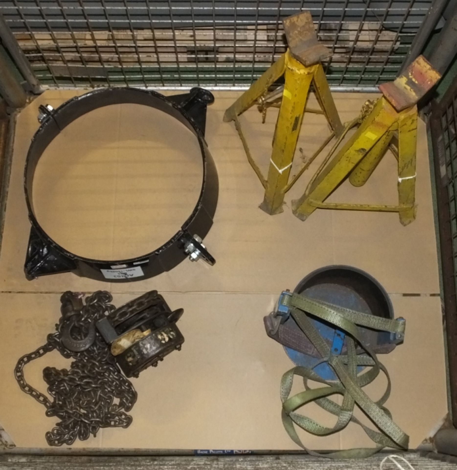Various Lifting & Support Equipment - Hoist, Axle Stand