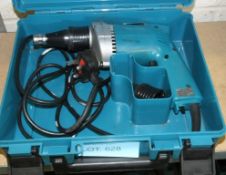 Makita 6802BV Screwdriver Drill