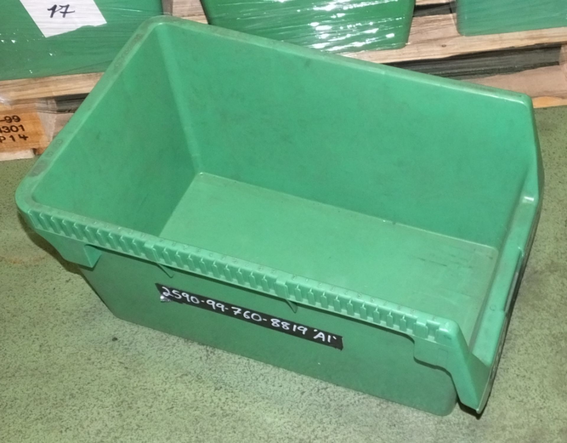 85x Plastic storage bins / trays - non stackable - Image 2 of 2