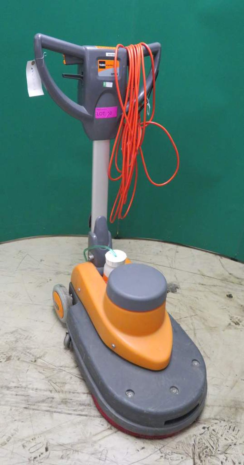 Taski Ergodisc Omni Floor Scrubber