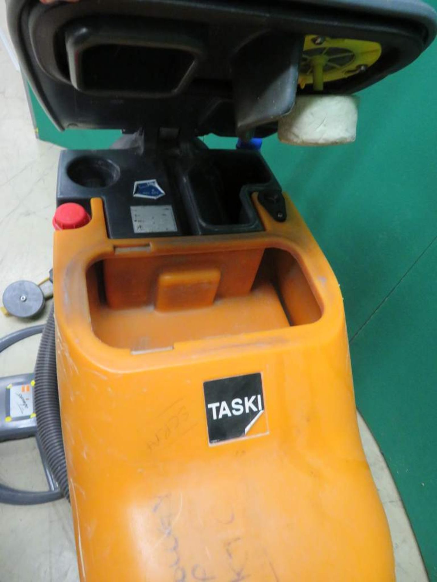 Taski Swingo 450B Floor Cleaner. - Image 7 of 8