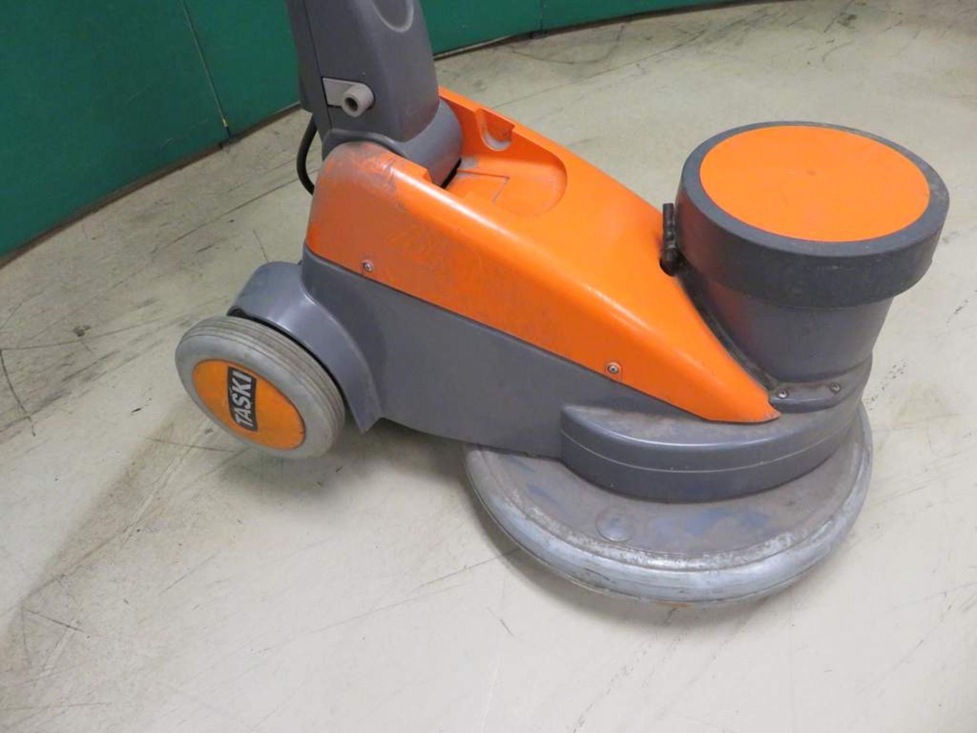 Taski Ergodisc 238 Floor Scrubber. - Image 4 of 6