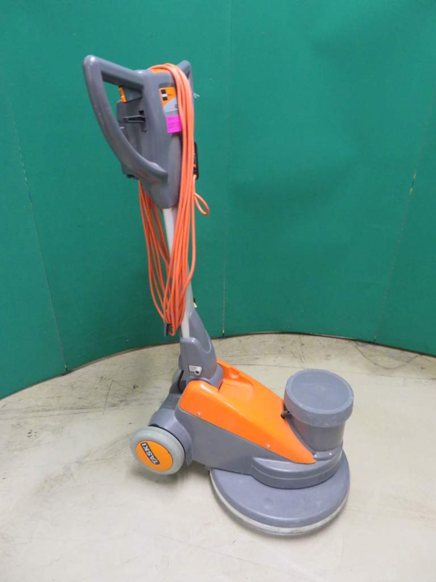 Taski Ergodisc 400 Floor Scrubber. - Image 3 of 7