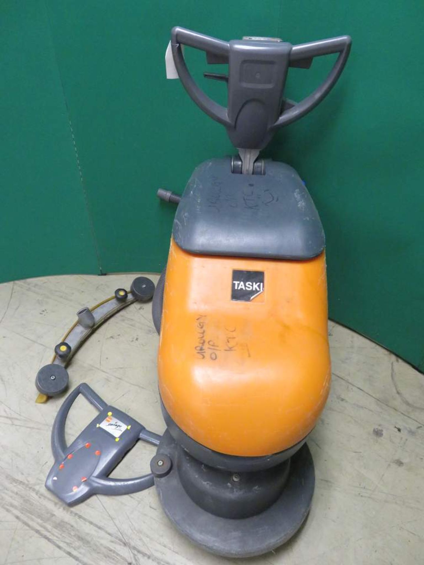 Taski Swingo 450B Floor Cleaner. - Image 8 of 8