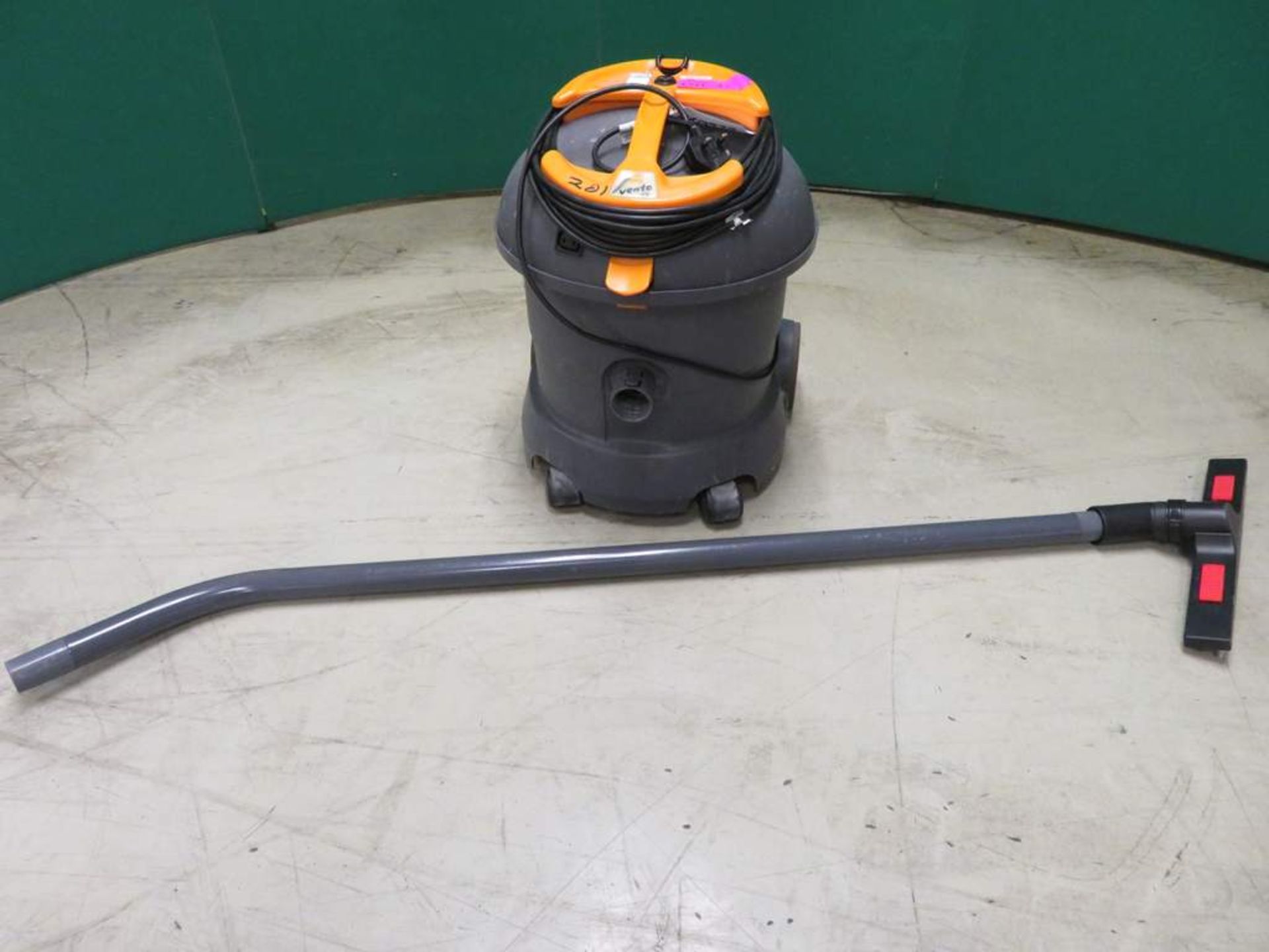 Taski Vento 15 Vacuum Cleaner.