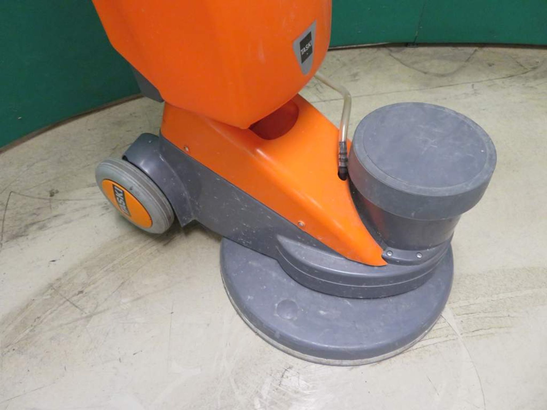 Taski Ergodisc 200 Floor Scrubber. - Image 3 of 6