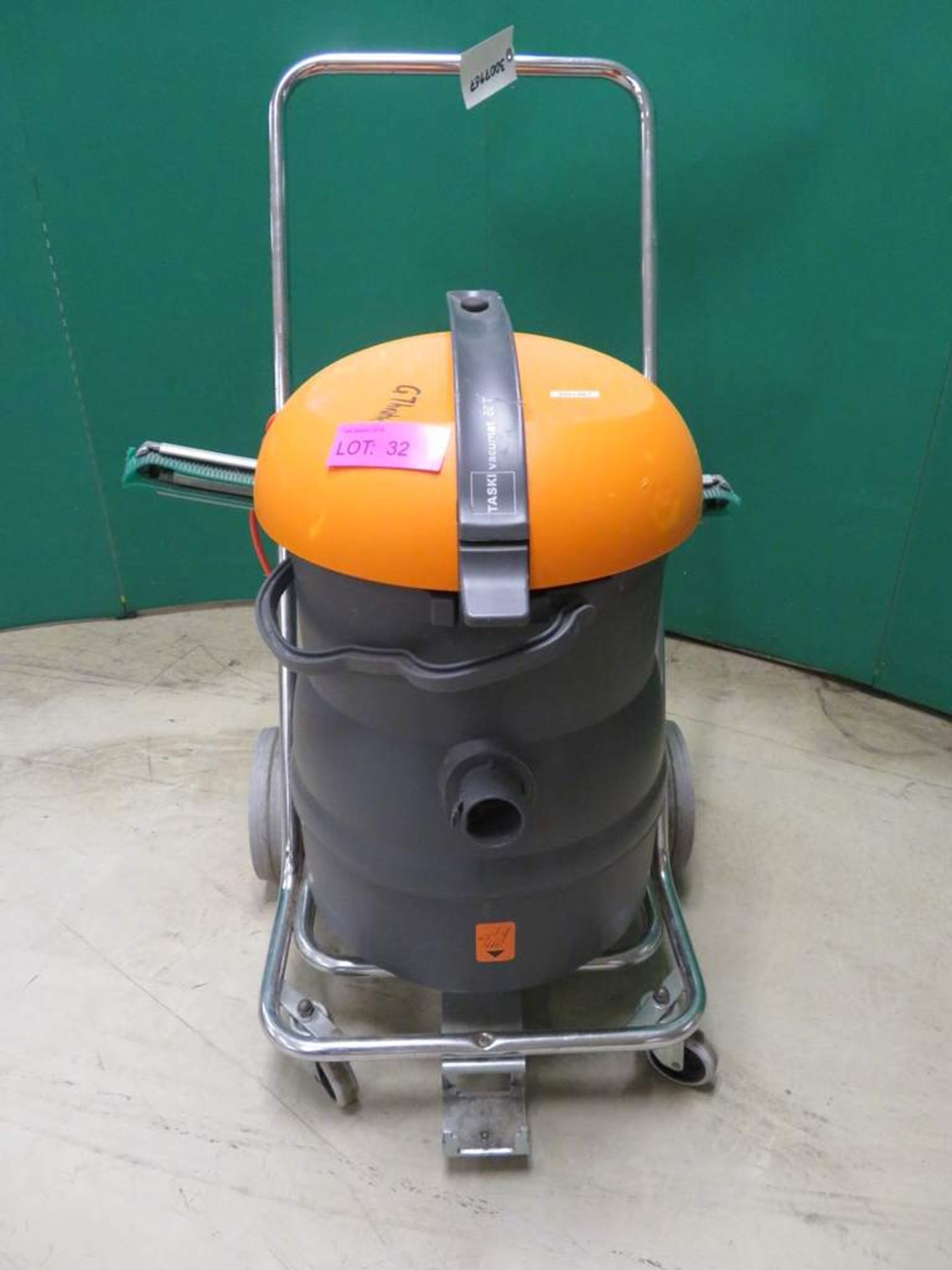Taski Vacumat 22T Vacuum Cleaner. - Image 3 of 5