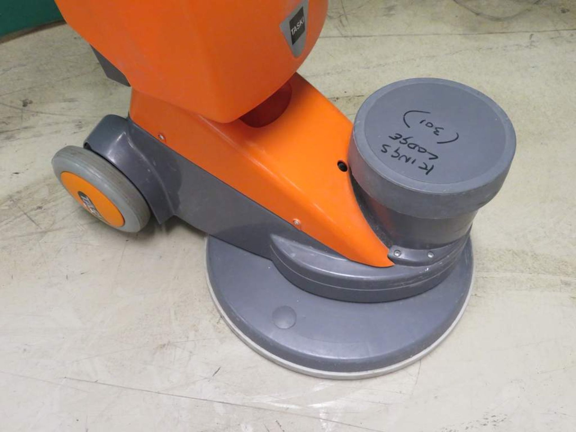 Taski Ergodisc 200 Floor Scrubber. - Image 3 of 7