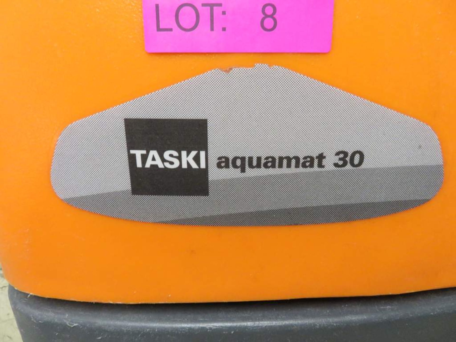 Taski Aquamat 30 Floor Cleaner - Image 3 of 6