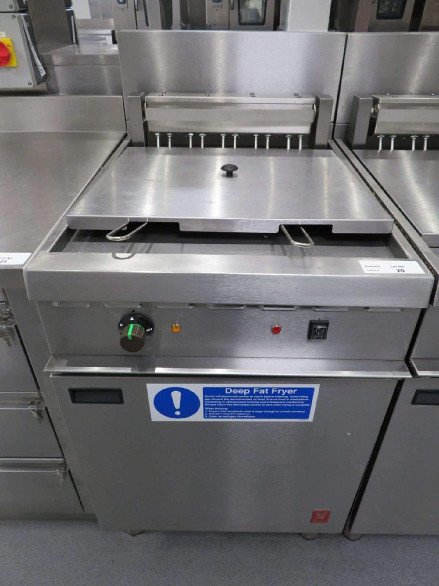 2018 FALCON DOMINATOR GAS TWIN BASKET DEEP FAT FRYER