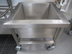 MOBILE STAINLESS STEEL DRAINER