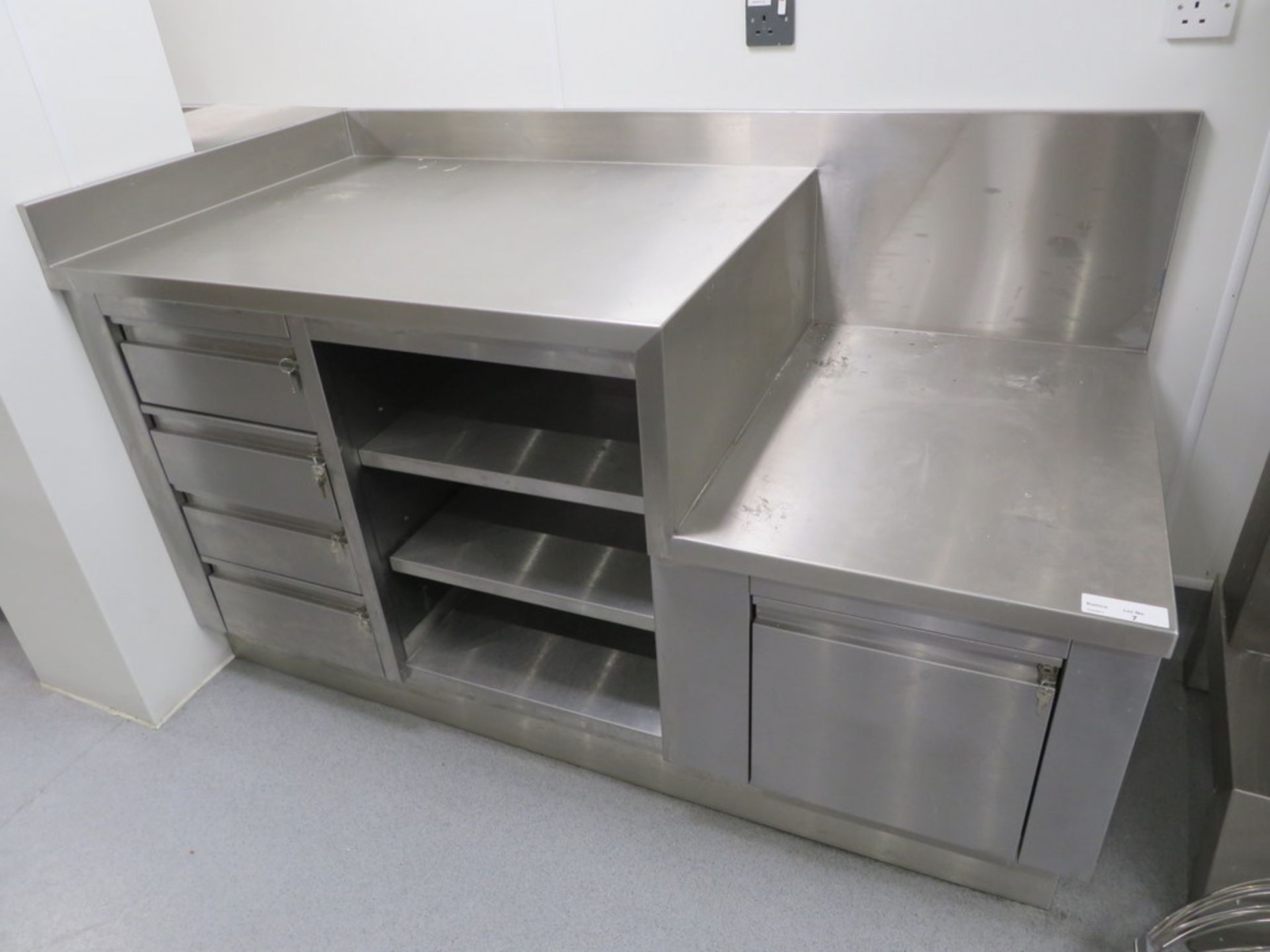 STAINLESS STEEL SIDE UNIT WITH SUNKEN RIGHT HAND END