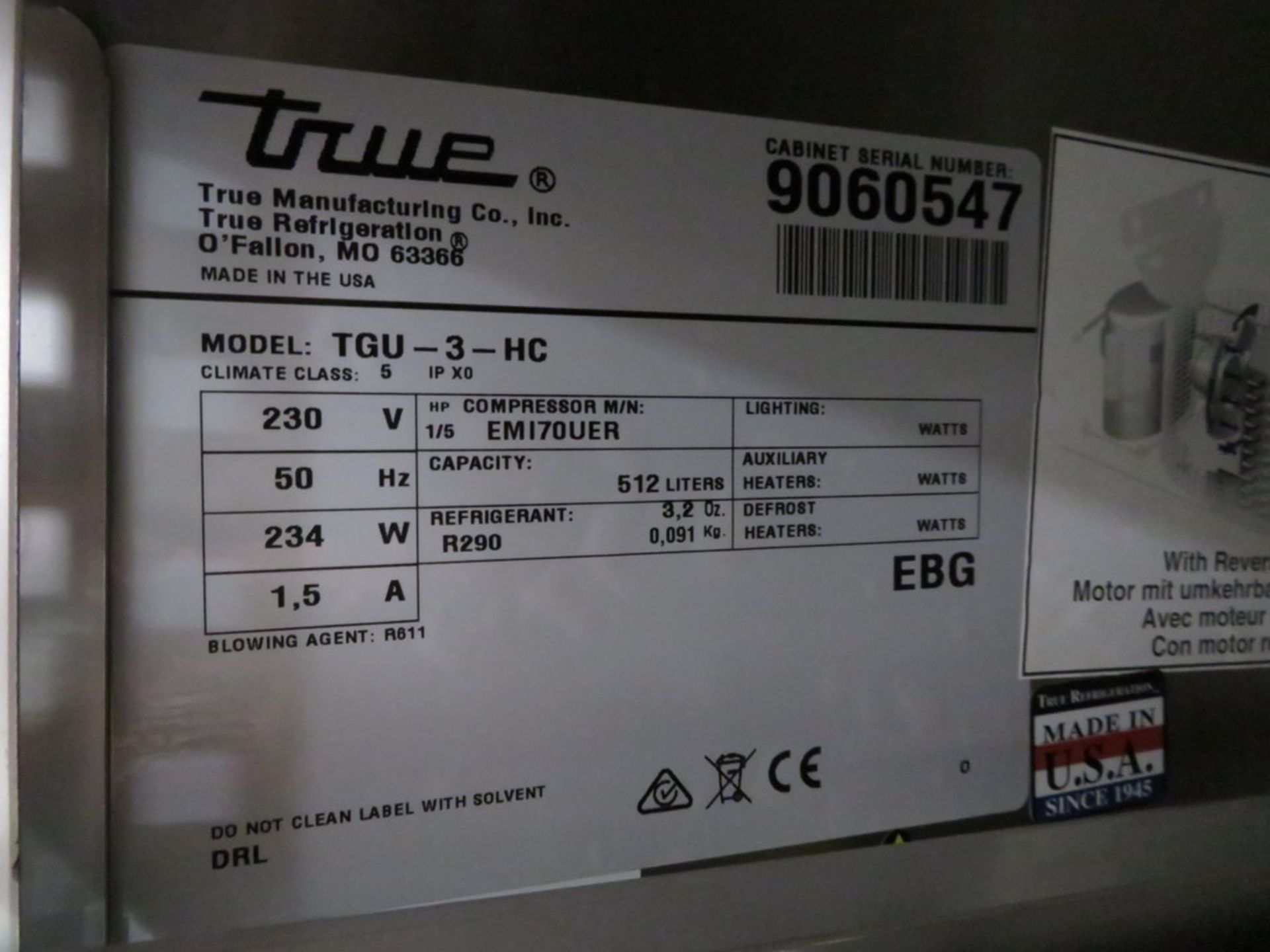 2018 TRUE MODEL TGU-3-HC COUNTER TYPE THREE-DOOR FRIDGE - Image 5 of 5