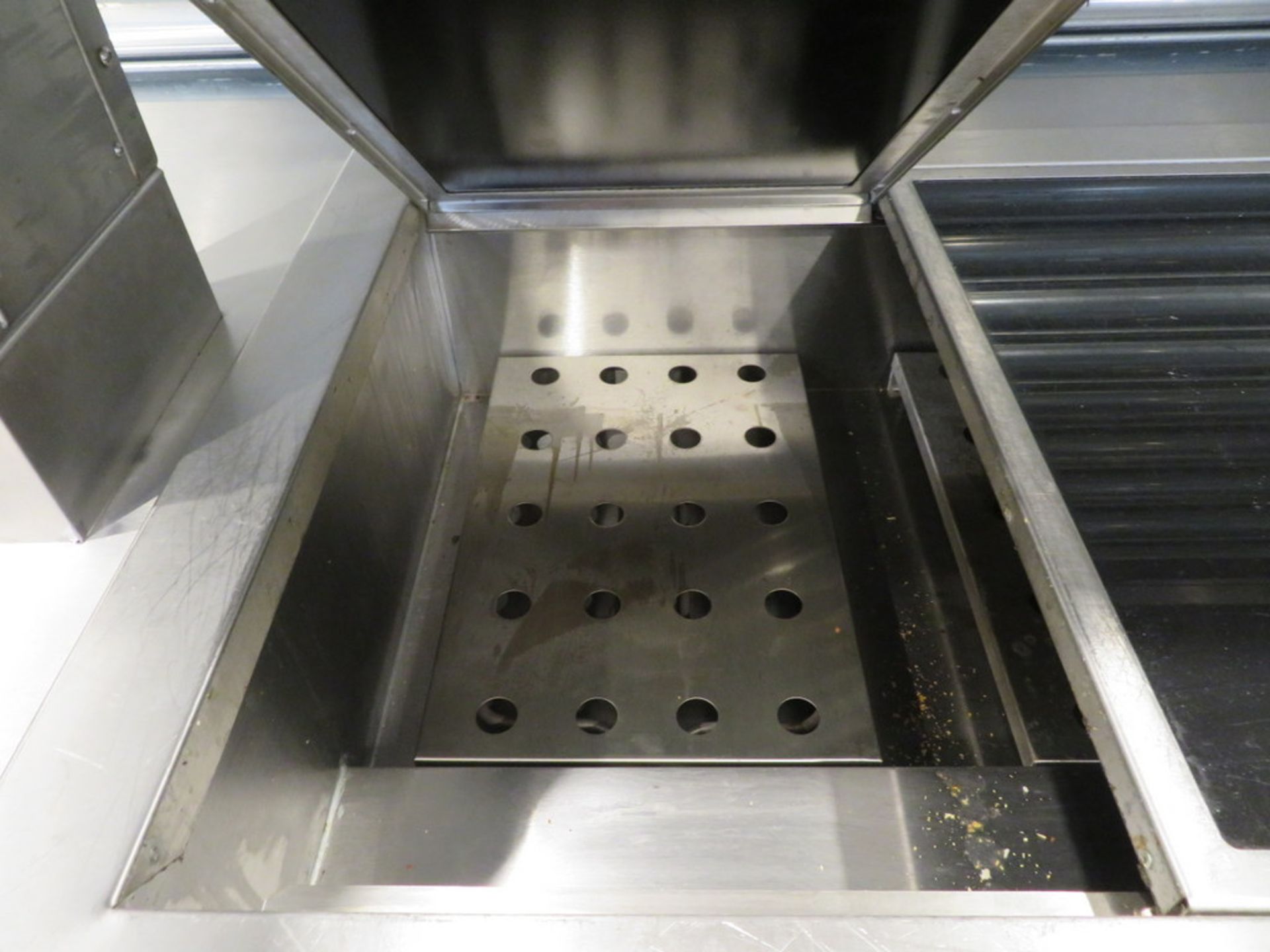 BUILT IN STAINLESS STEEL HOT FOOD COUNTER WITH TWIN SERVERIES - Image 5 of 12