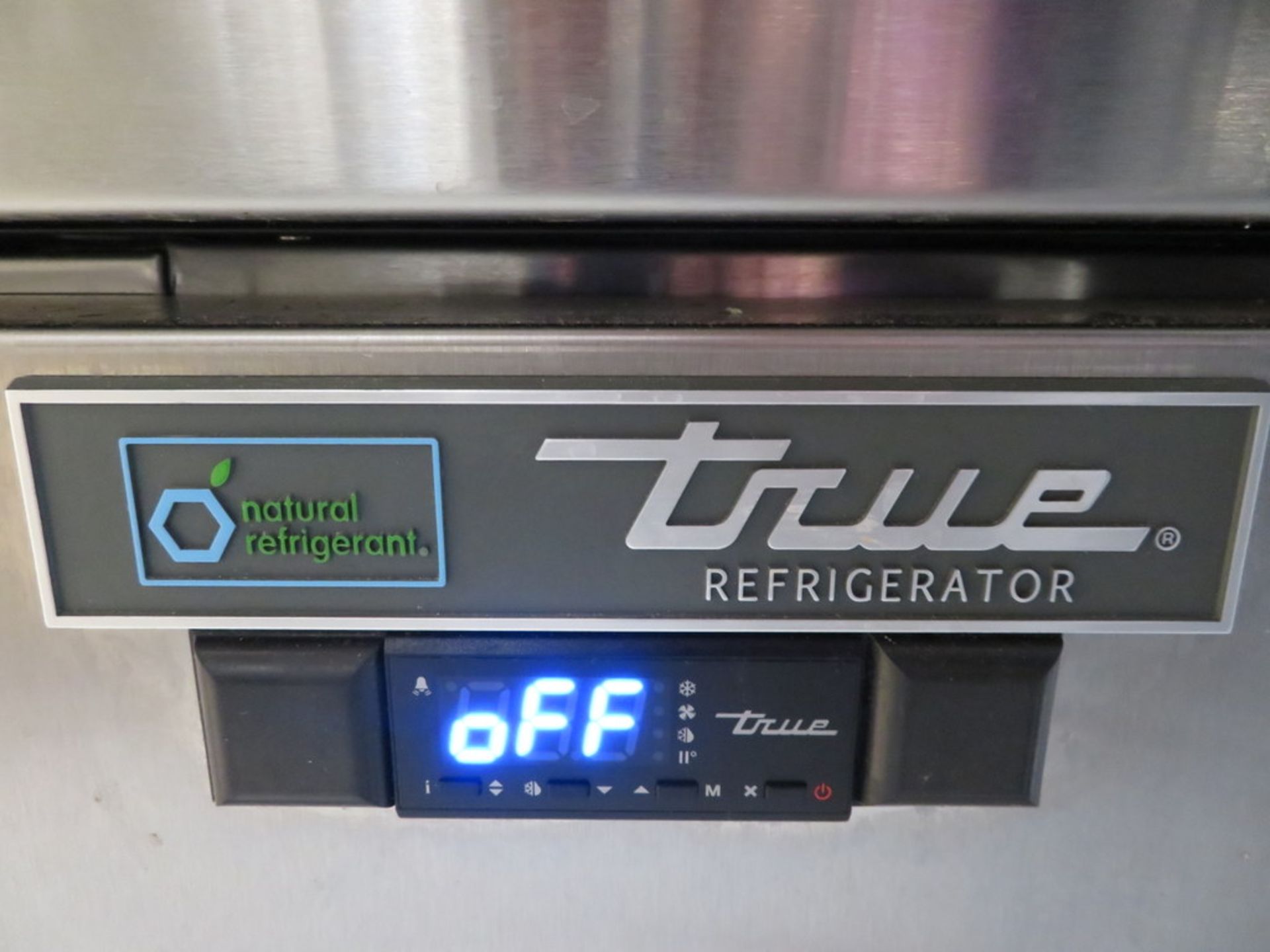 2018 TRUE MODEL TGU-3-HC COUNTER TYPE THREE-DOOR FRIDGE - Image 2 of 5