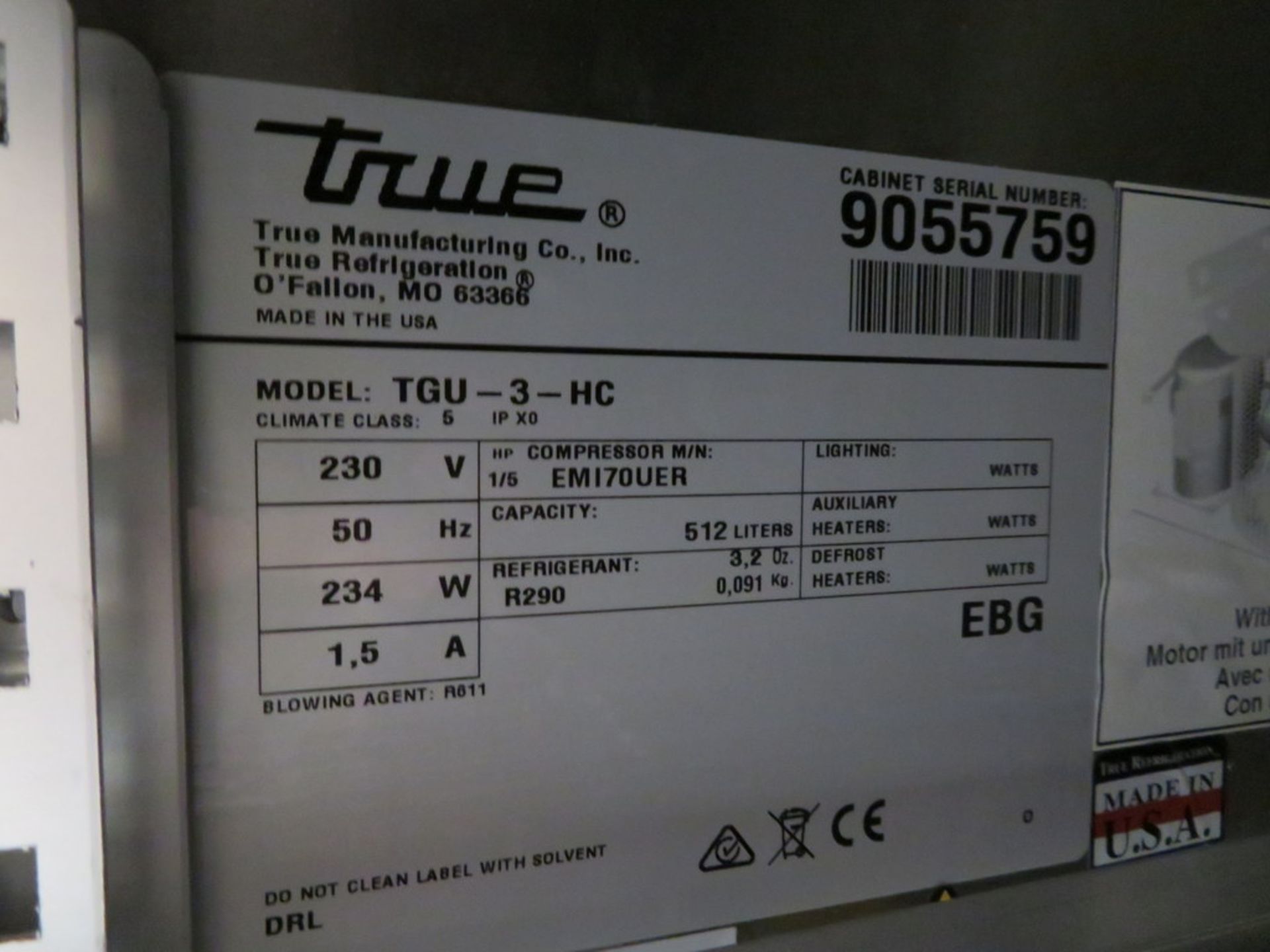 2018 TRUE MODEL TGU-3-HC COUNTER TYPE THREE-DOOR FRIDGE - Image 5 of 5