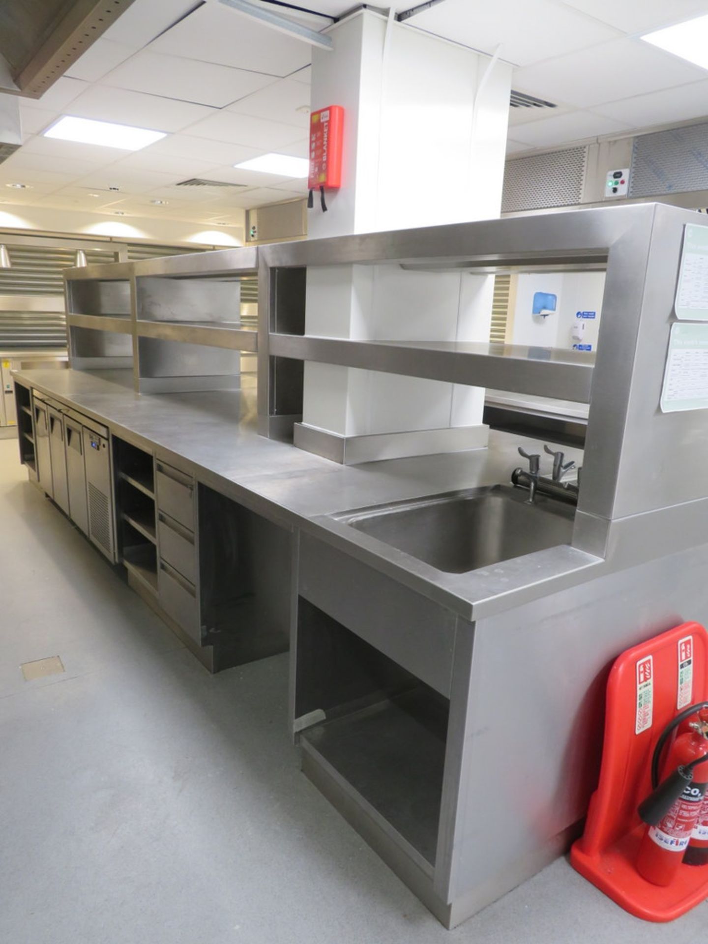 LARGE STAINLESS STEEL BUILT IN CENTRAL KITCHEN PREP ISLAND - Image 4 of 6