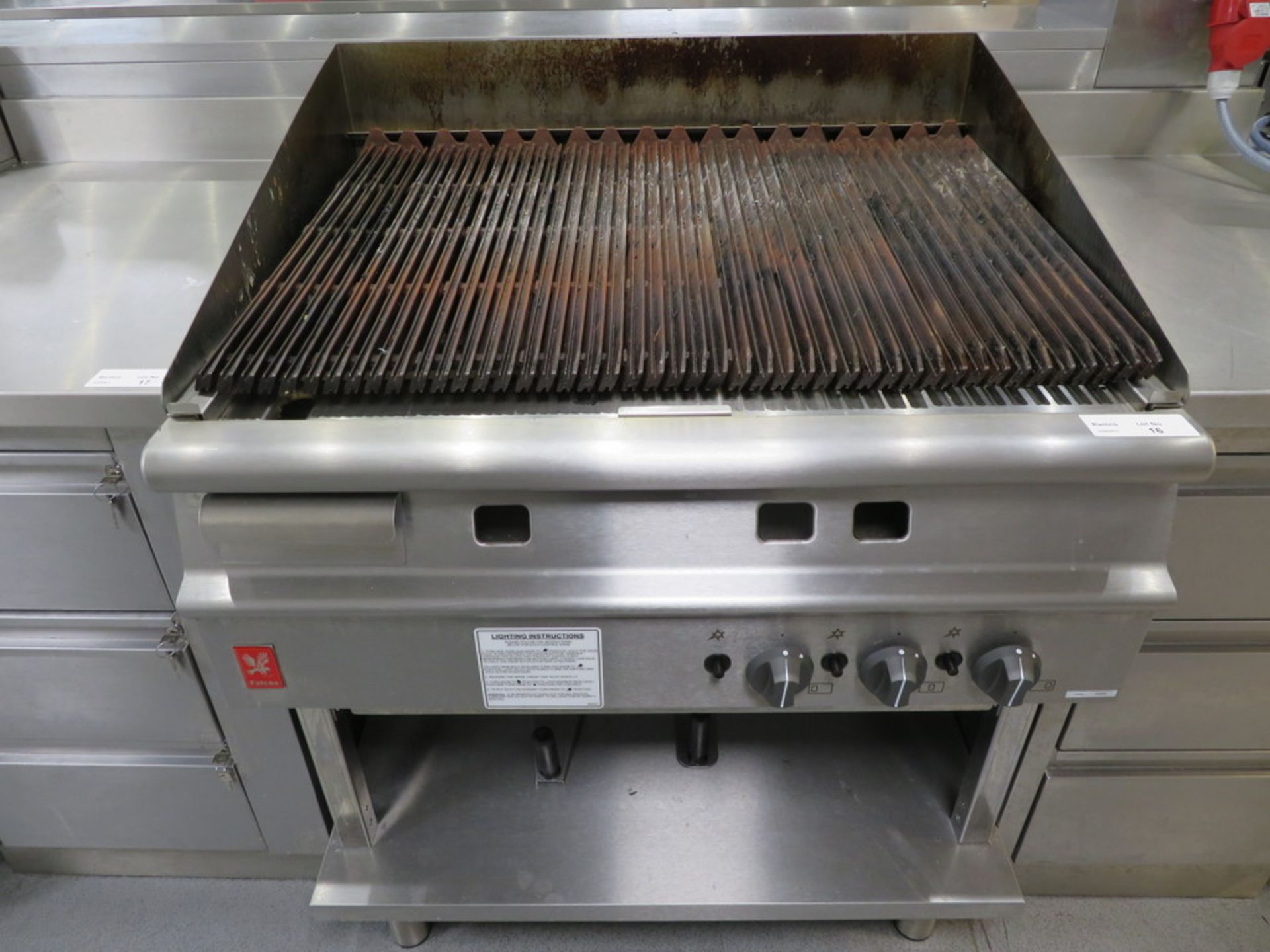 2018 FALCON DOMINATOR GAS CHARGRILL ON STAND