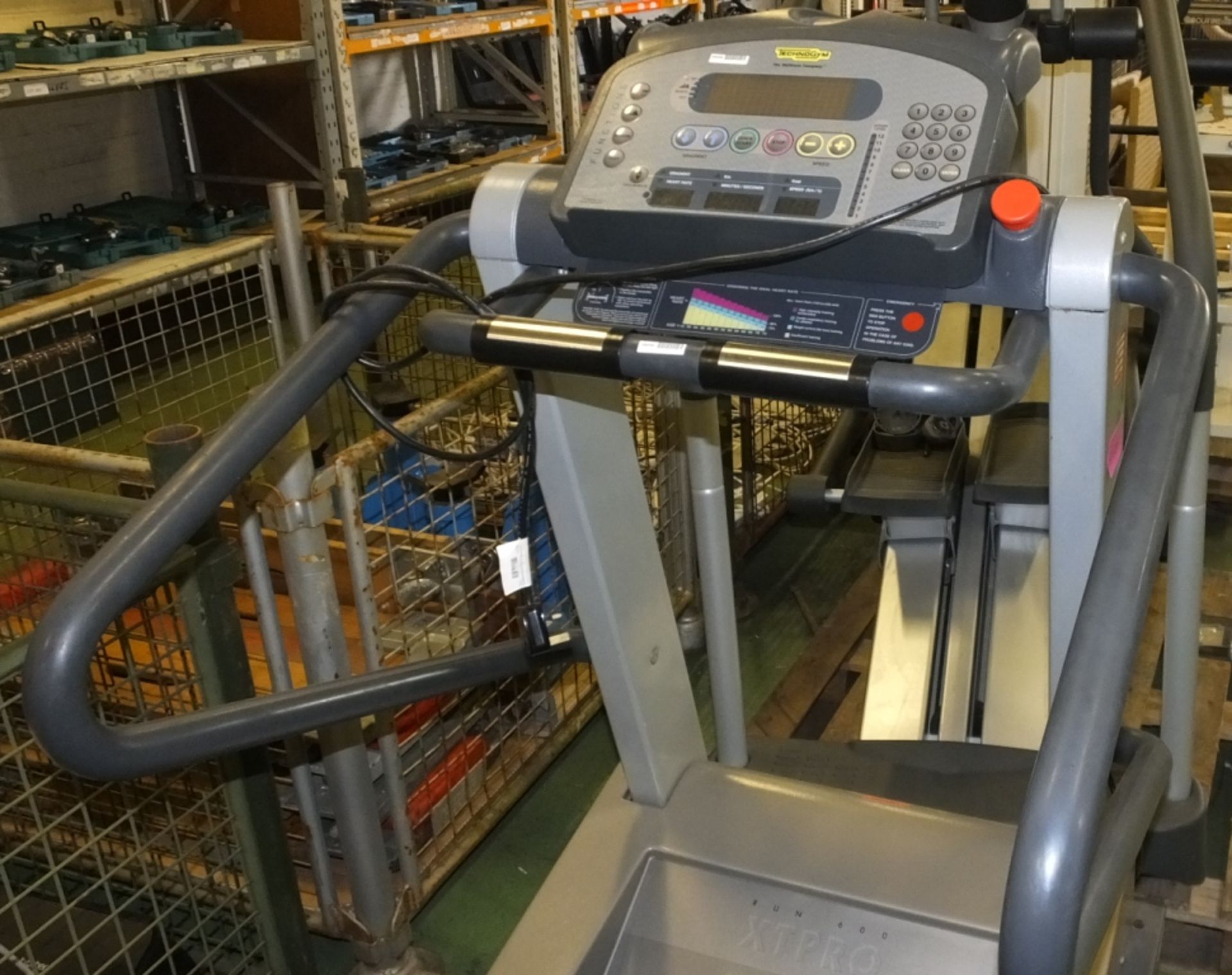 TechnoGym XT Pro 600 Treadmill - Image 4 of 4