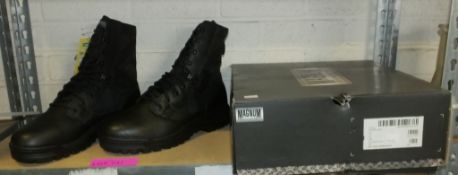 Magnum Lightweight Patrol Boots - Black - size 13M
