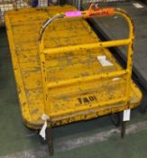 Yard trailer / Cart