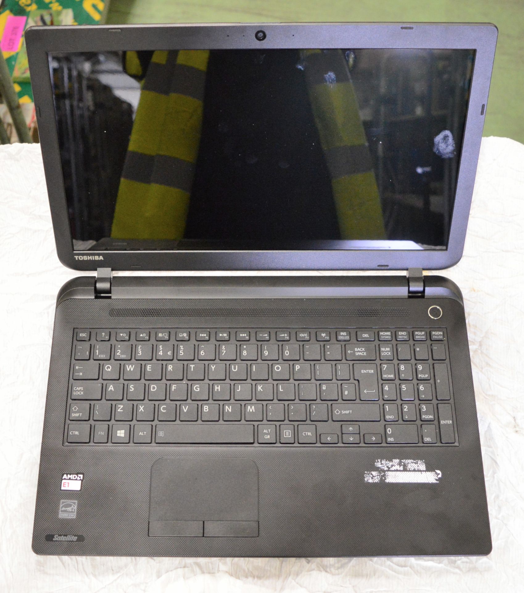 Toshiba Satellite C50D-B-120 Laptop Computer. - Image 2 of 2