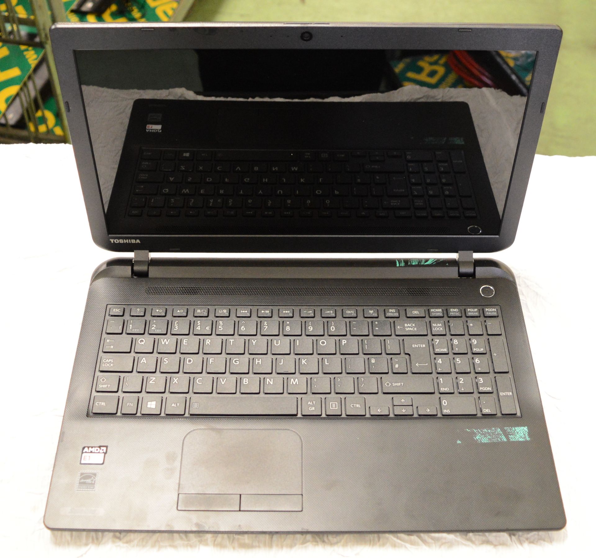 Toshiba Satellite C50D-B-120 Laptop Computer. - Image 2 of 2