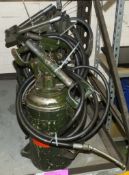 4x Workshop Hand Operrated Lubricating pumps