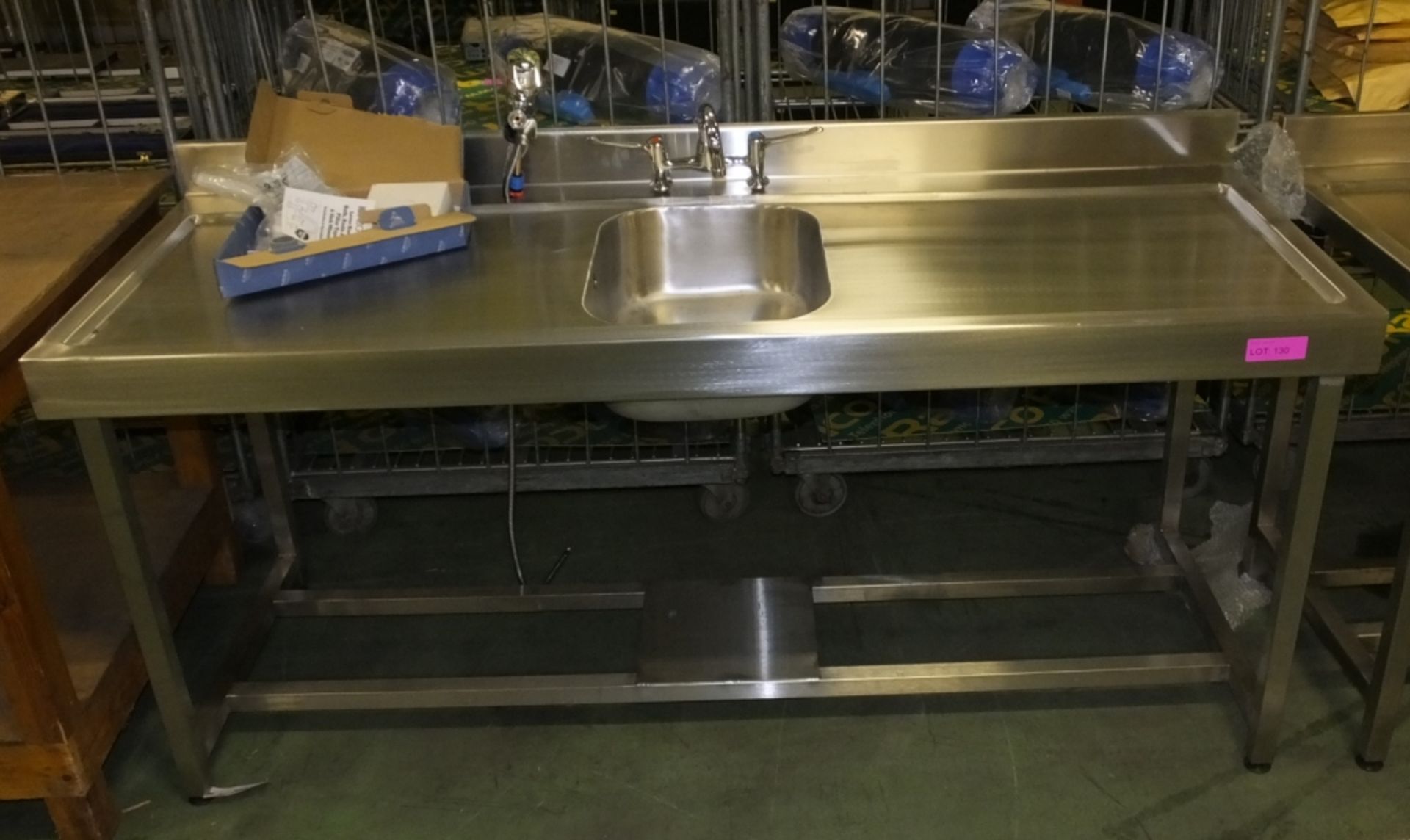 Stanless Steel Single Sink With Showerhead L2000 x W740 x H1000