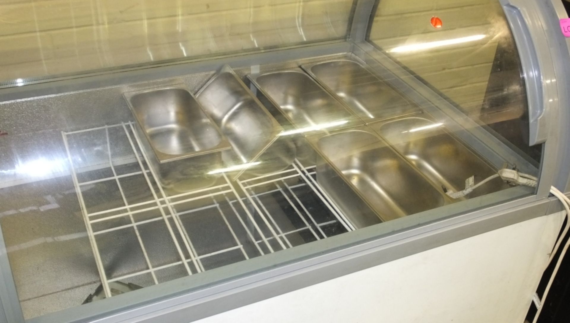 AHT Ice Cream Display Chiller L2080 x W850 x H1220mm - Image 3 of 4