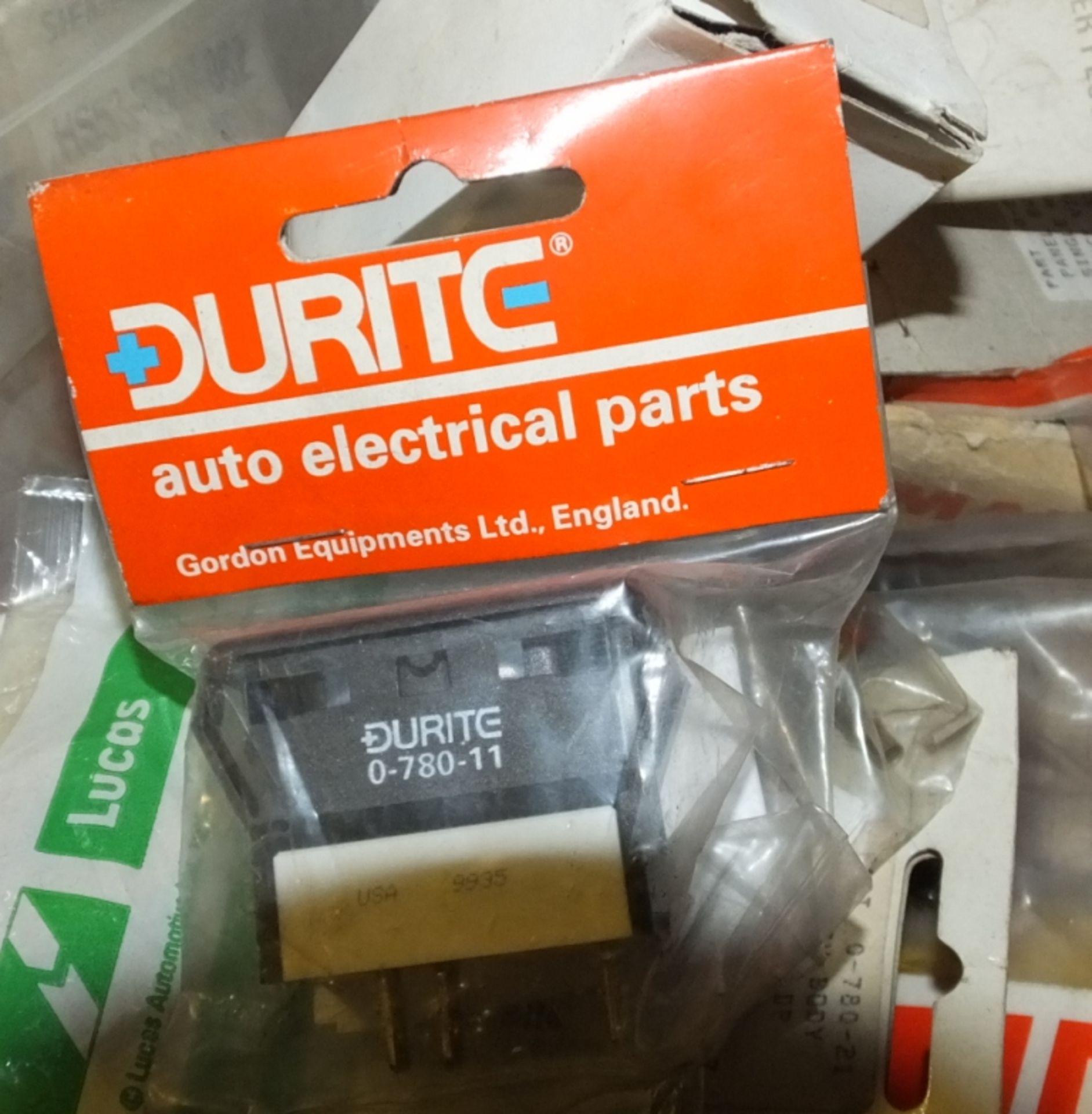Box of Small Vehicle Parts inc Switches & Connectors, - Image 13 of 21