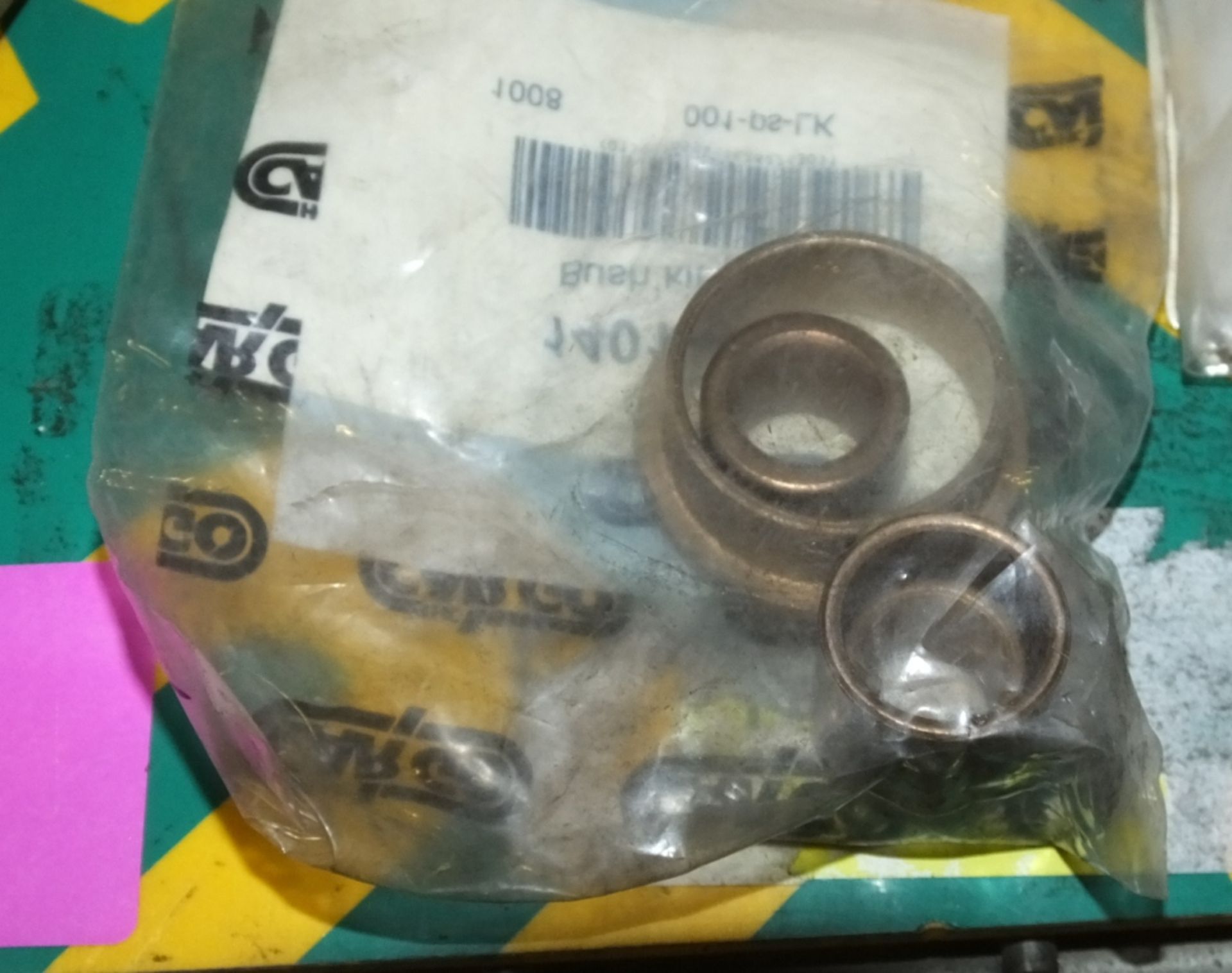 Box of Small Vehicle Parts inc Switches & Connectors, - Image 19 of 21