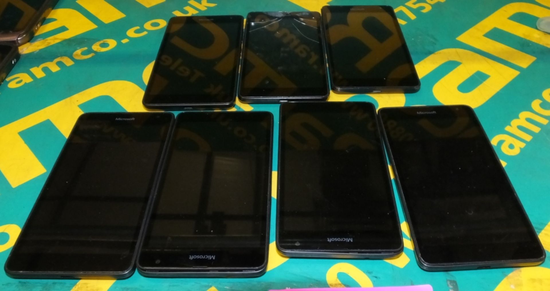 7x Assorted Mobile Phones - no chargers