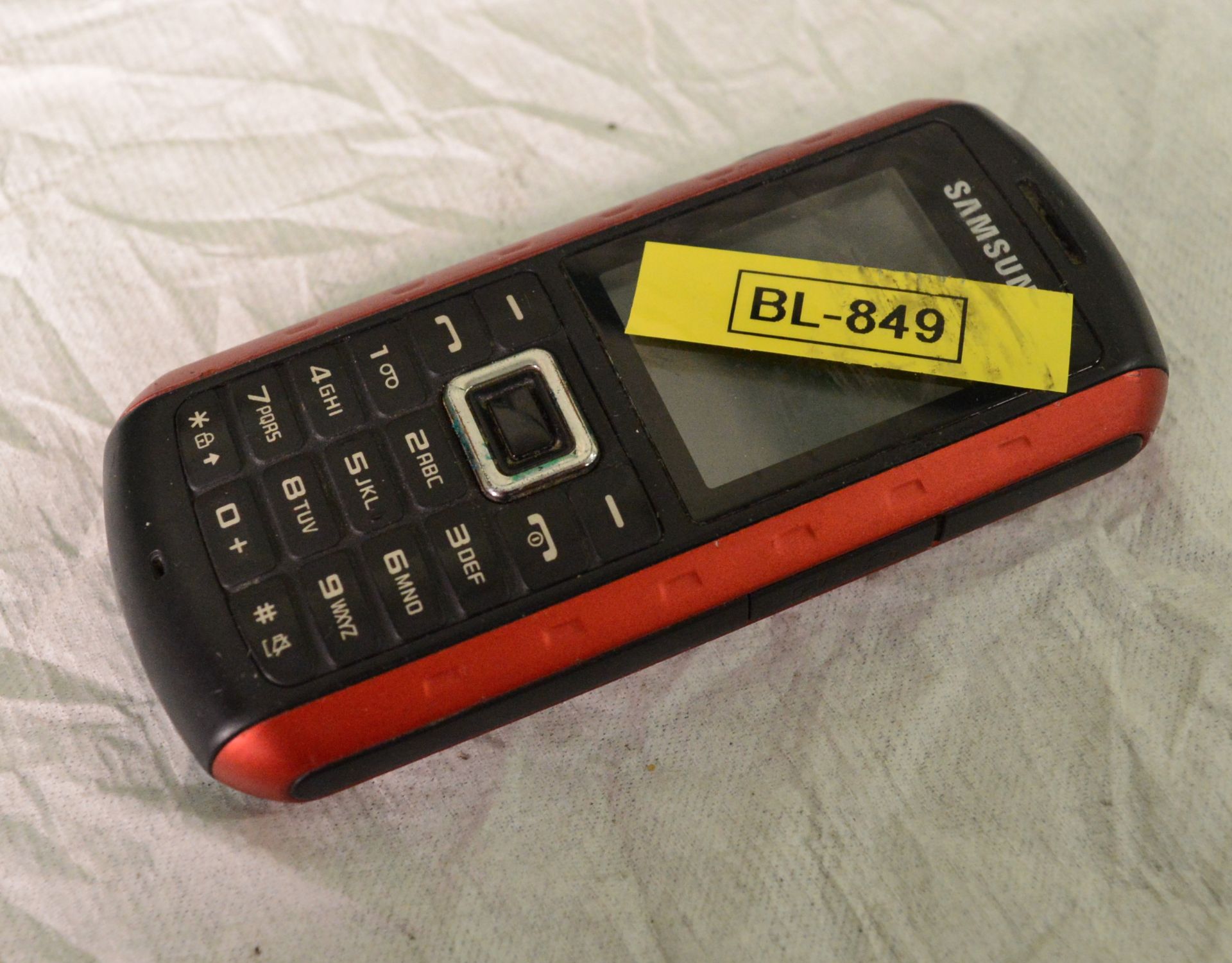 10x Samsung B2100 Mobile Phones. - Image 2 of 2