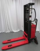 Lift Mate Electric Mast Stacker Pallet Truck, Model: SPM1025.