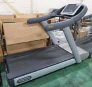 Technogym Excite Run 500 Treadmill. LED Display Screen, 220-240v.