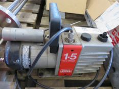 EDWARDS E2M-1-5 HIGH VACUUM PUMP; 240V