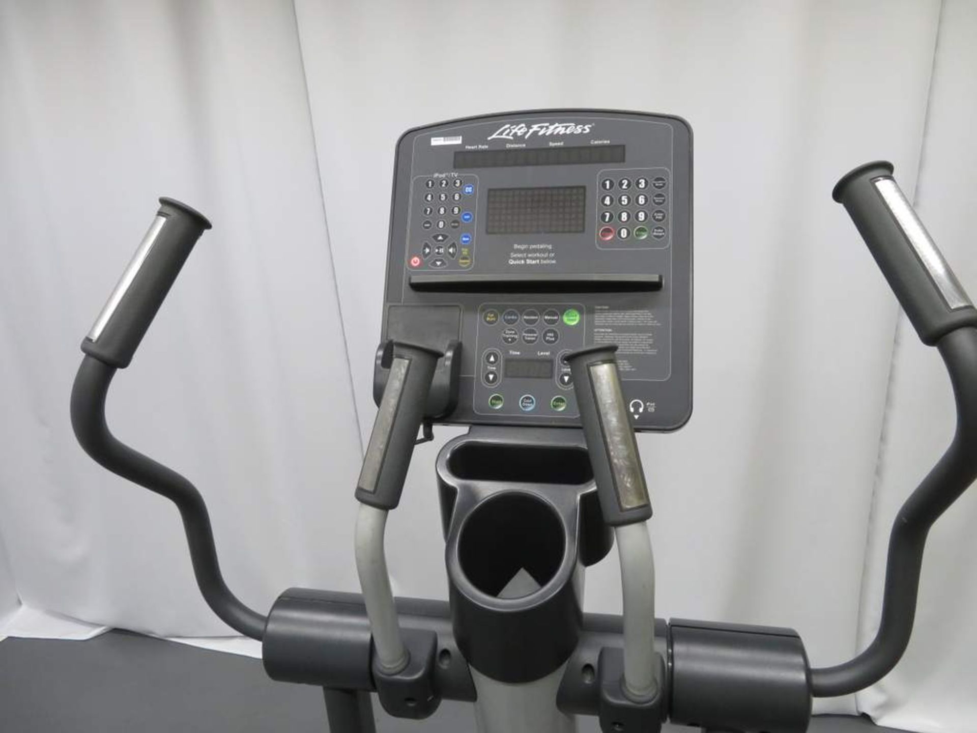 Life Fitness, Model: XHC, Cross Trainer. - Image 5 of 7